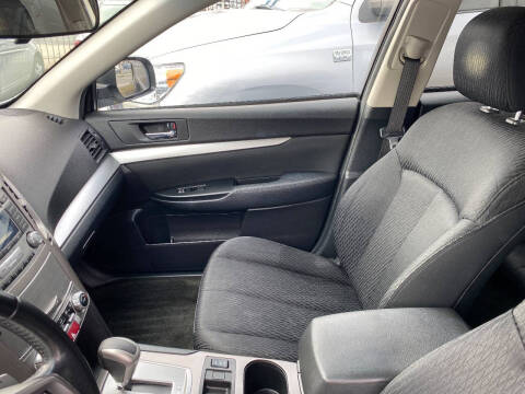 2012 Subaru Outback 2.5i Premium