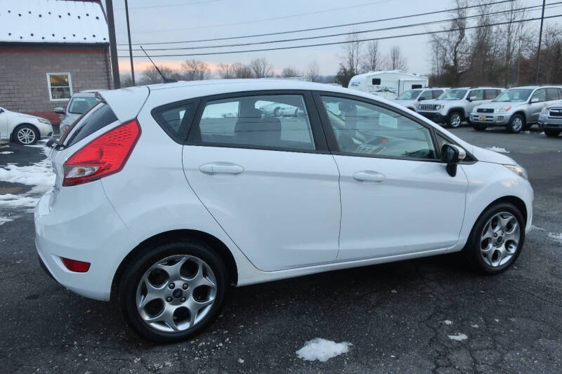 2011 Ford Fiesta SES