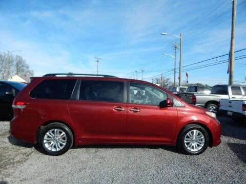 2011 Toyota Sienna XLE 7-Passenger Auto Access Seat