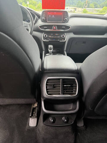 2020 Hyundai Santa Fe SE