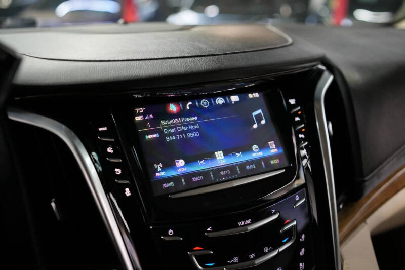 2018 Cadillac Escalade Luxury