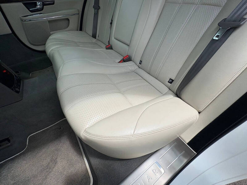 2012 Jaguar XJ