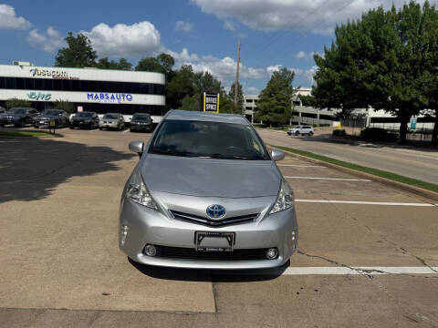 2013 Toyota Prius v Three