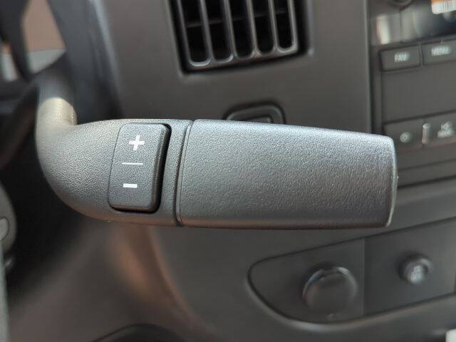 2025 Chevrolet Express 2500