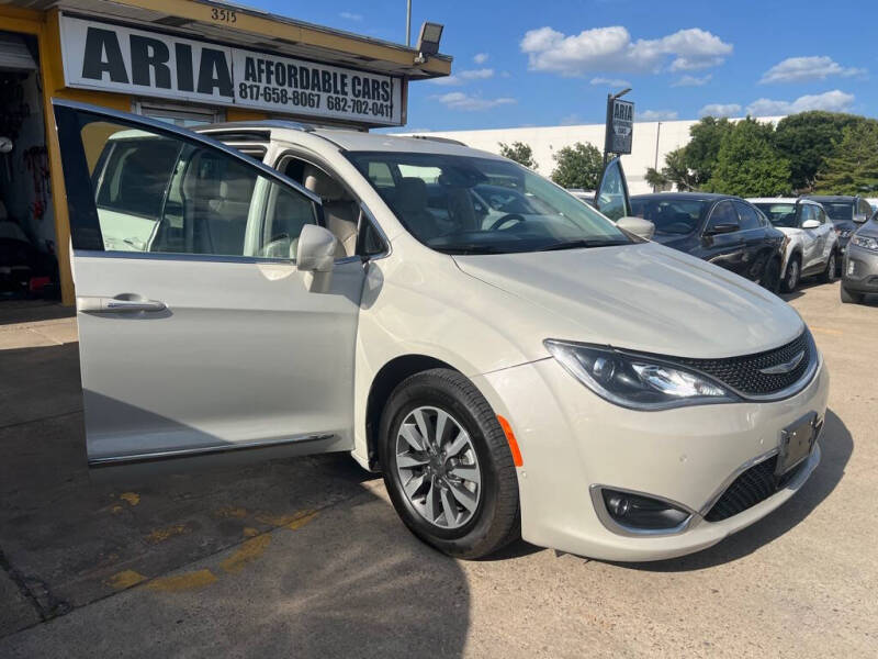 2020 Chrysler Pacifica Touring L Plus