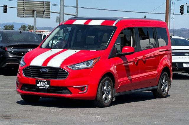 2022 Ford Transit Connect Titanium