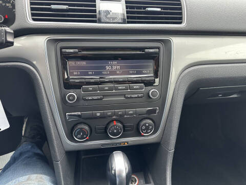 2013 Volkswagen Passat S