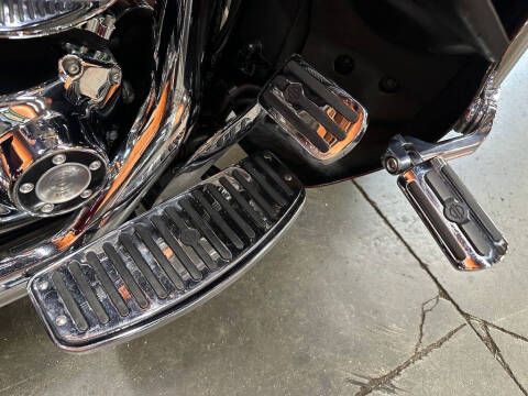 2014 Harley-Davidson FLHTCUTG - Tri Glide Ult