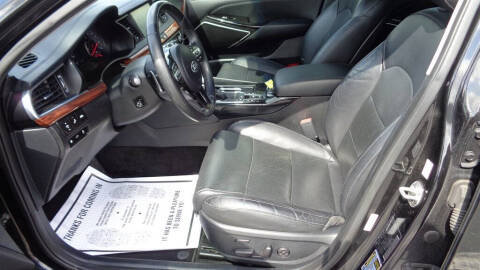 2017 Kia Cadenza Technology