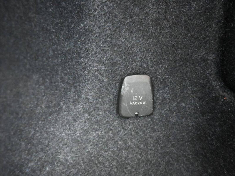 2021 Volvo XC40 T5 Momentum