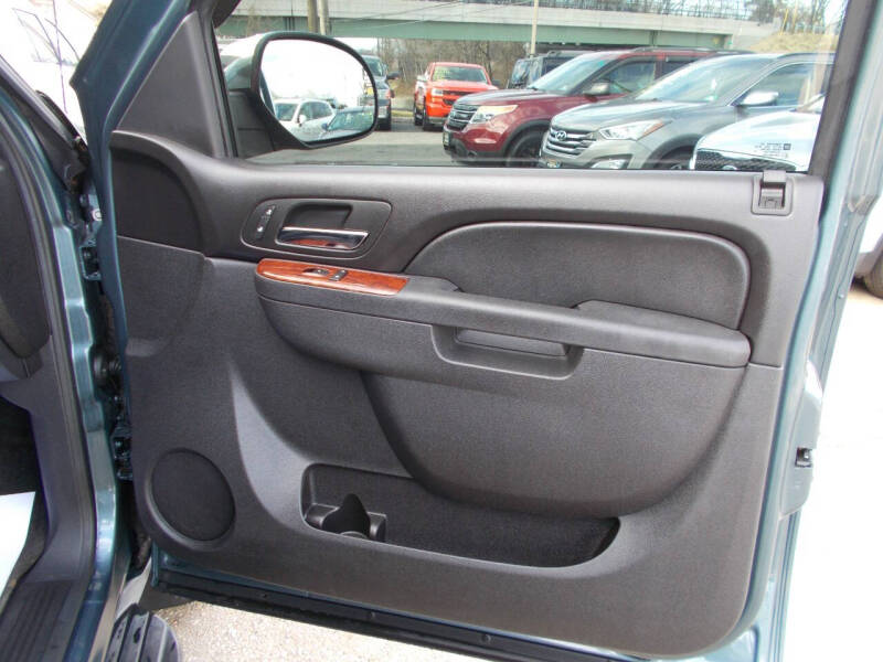 2012 Chevrolet Avalanche LT