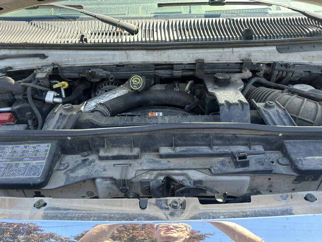 2010 Ford E-Series E-350 SD