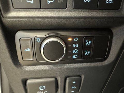 2023 Ford F-150 Lightning XLT