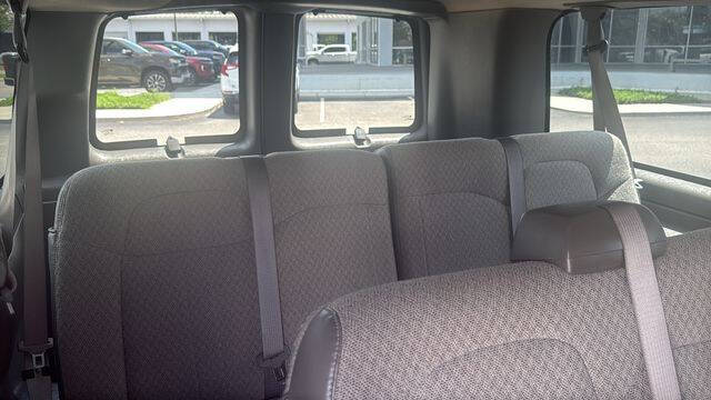 2025 Chevrolet Express LT 3500