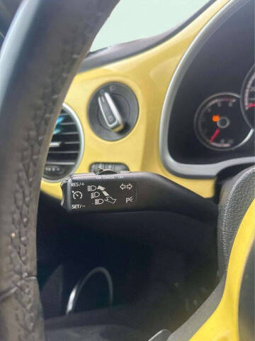 2013 Volkswagen Beetle Convertible