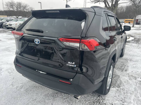 2021 Toyota RAV4 Hybrid XLE