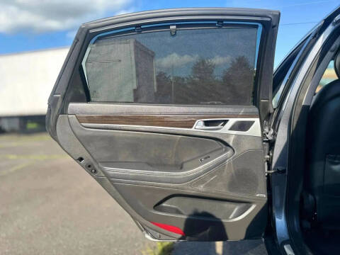 2015 Hyundai Genesis