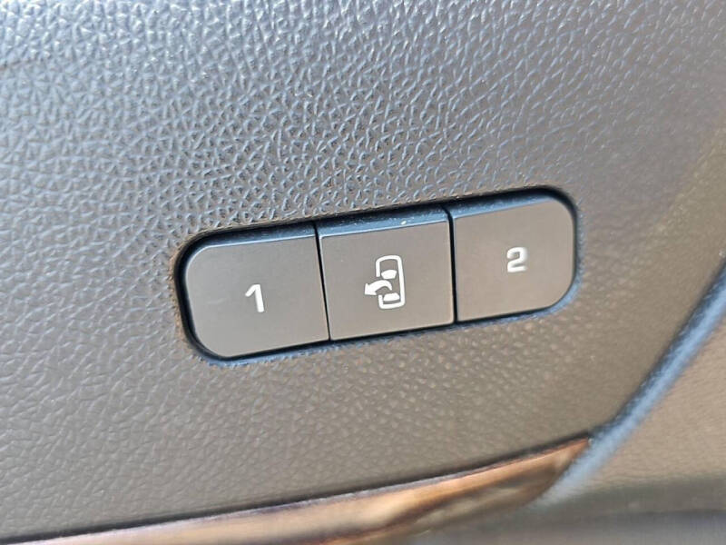 2016 GMC Acadia Denali