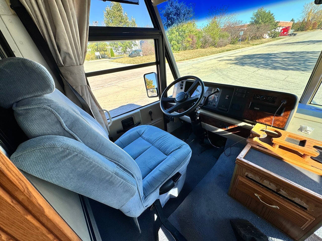 1996 Winnebago Adventurer for sale at Saccucci's Of Schaumburg in Schaumburg, IL