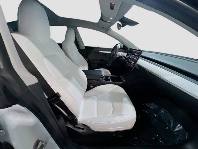 2023 Tesla Model 3 Performance