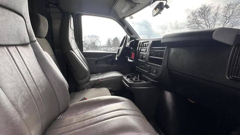 2019 Chevrolet Express 2500