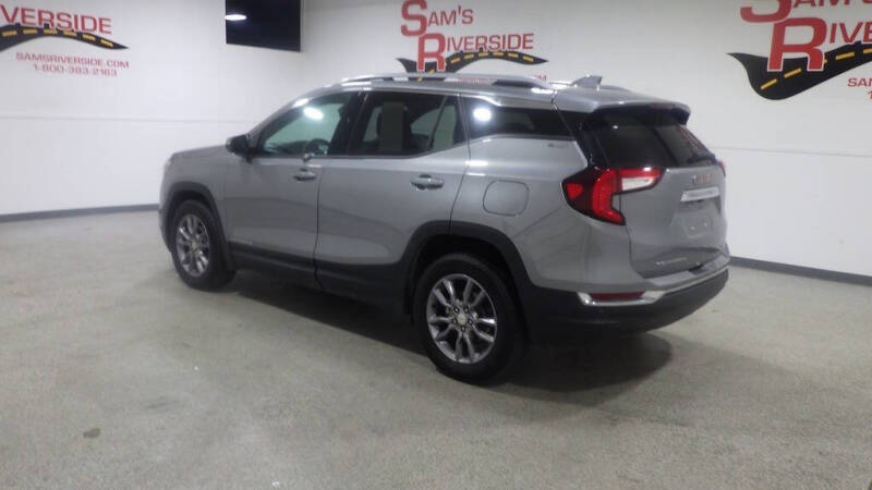 2024 GMC Terrain SLT
