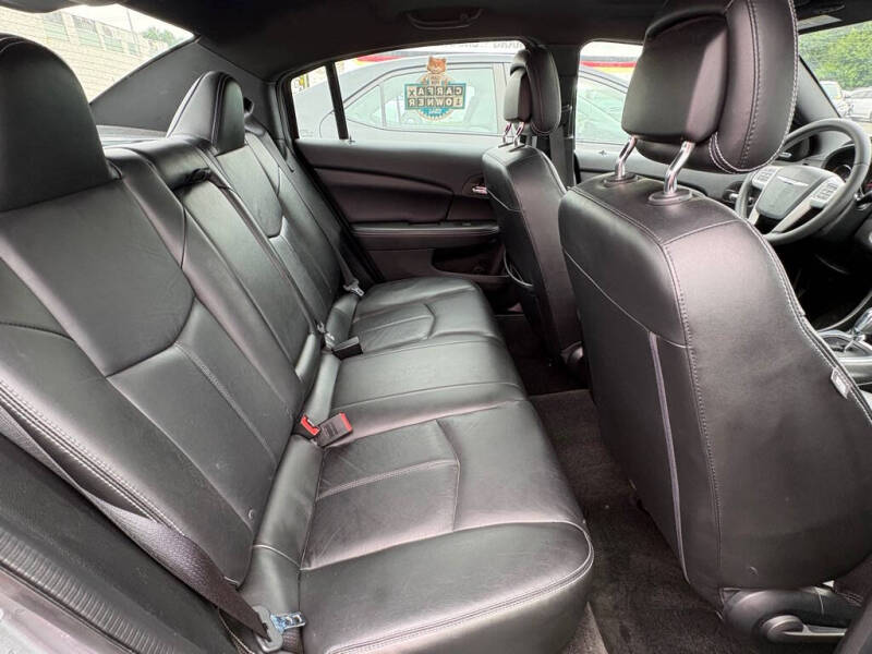 2013 Chrysler 200 Limited