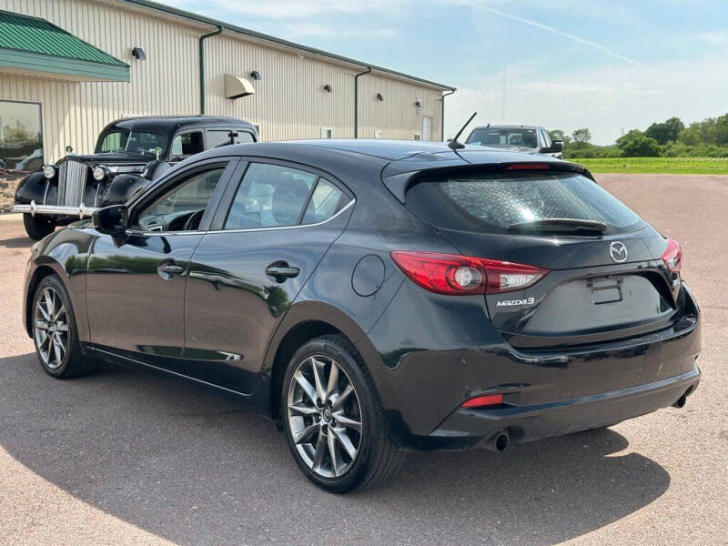 2018 Mazda MAZDA3 Touring