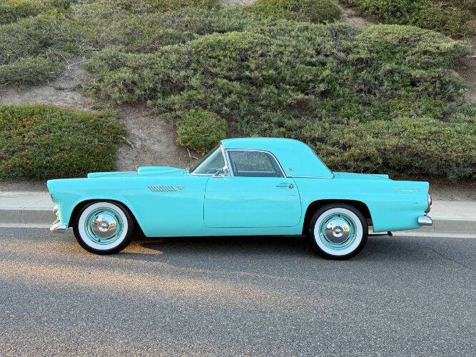 1955 Ford Thunderbird