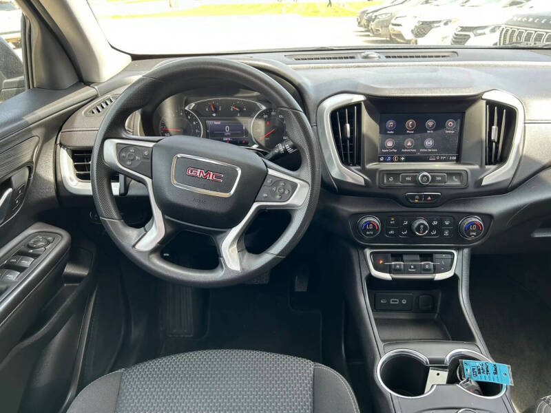 2022 GMC Terrain SLE