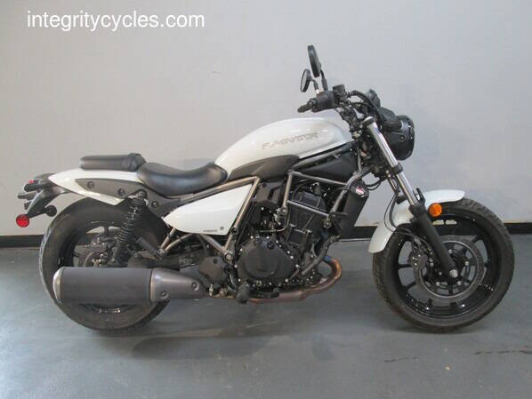 2024 Kawasaki Eliminator® ABS Pearl Robotic