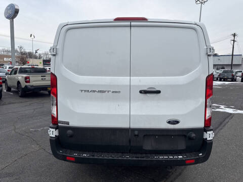 2024 Ford Transit