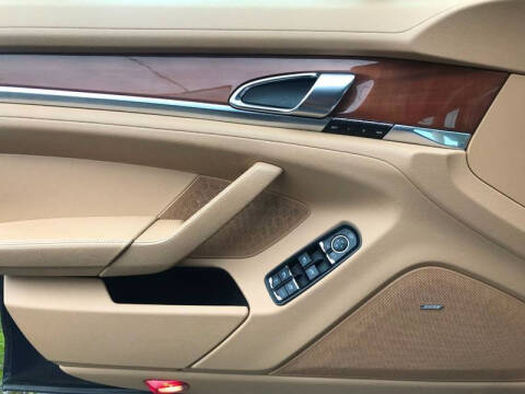 2011 Porsche Panamera 4