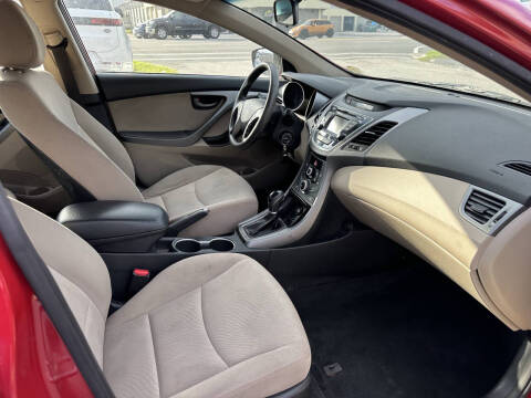 2014 Hyundai Elantra SE