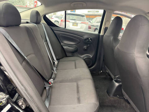 2016 Nissan Versa 1.6 S
