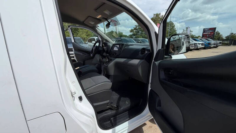 2017 Nissan NV200