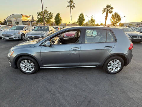 2015 Volkswagen Golf TSI SE