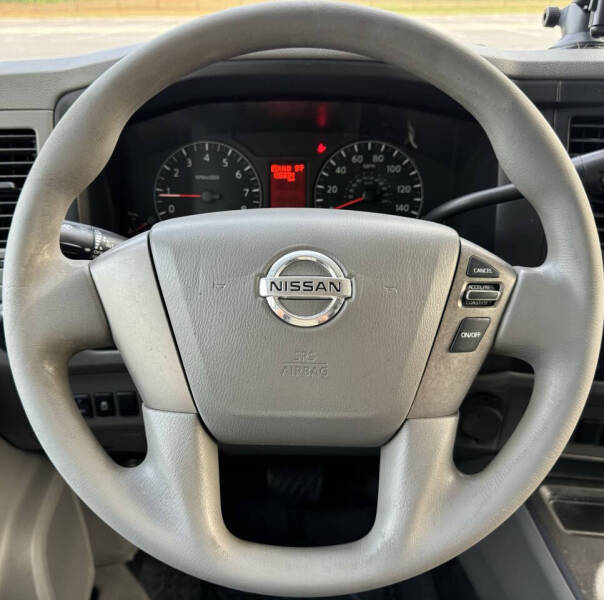 2017 Nissan NV 2500 HD S