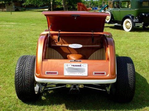 1932 Ford Model 18