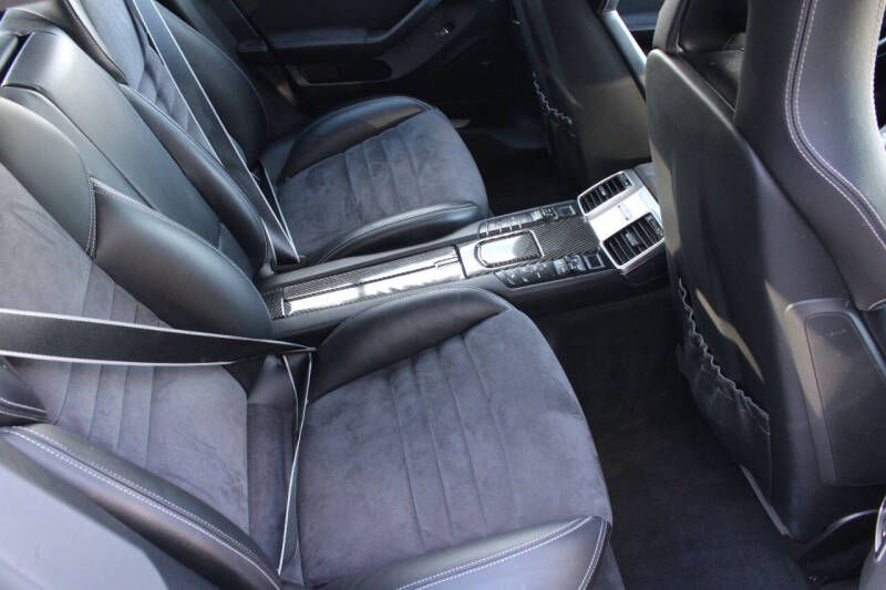 2015 Porsche Panamera GTS