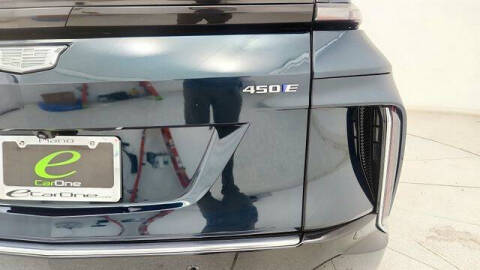 2024 Cadillac LYRIQ Tech