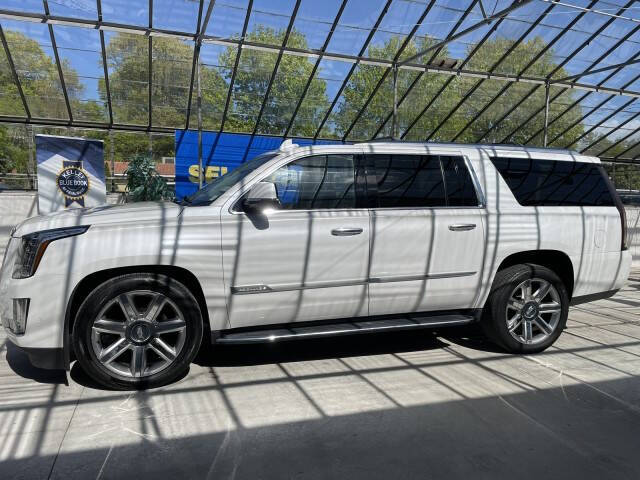 2019 Cadillac Escalade ESV Luxury