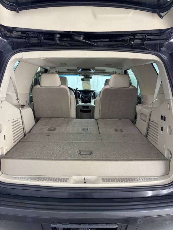 2019 Cadillac Escalade Luxury