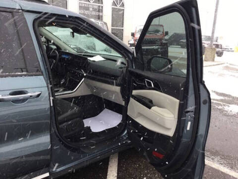 2024 Kia Carnival SX