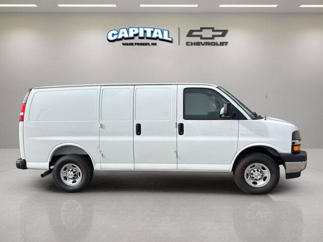 2025 Chevrolet Express 2500
