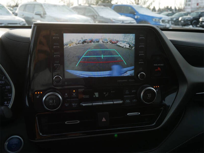 2021 Toyota Highlander Hybrid XLE