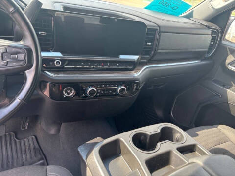 2023 GMC Sierra 1500 Elevation Standard