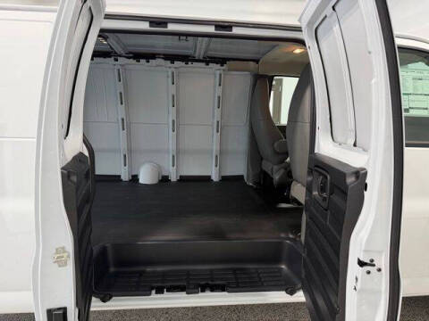 2026 Chevrolet Express 2500