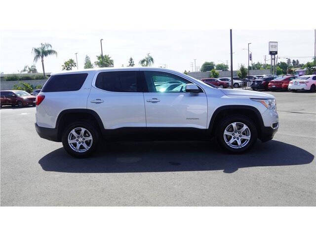 2017 GMC Acadia SLE-1