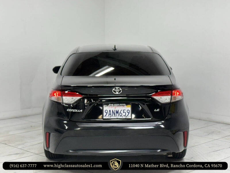 2022 Toyota Corolla LE